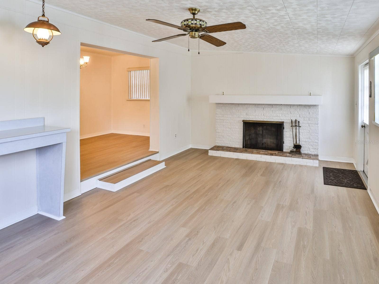 650 PARK LANE, Bartow, FL 33830 Family room.