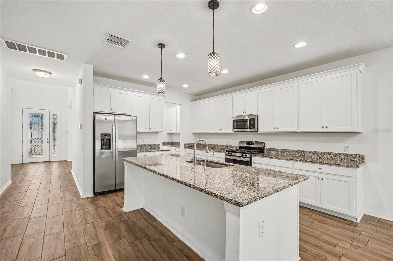 16012 SONOMA GROVE CIRCLE, Tampa, FL 33647