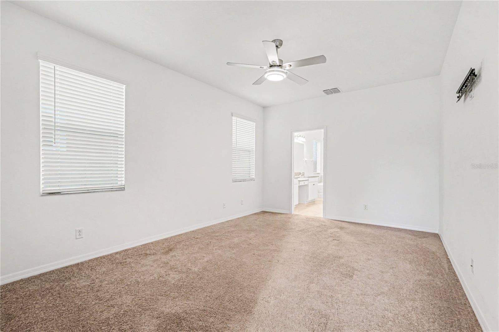 16012 SONOMA GROVE CIRCLE, Tampa, FL 33647
