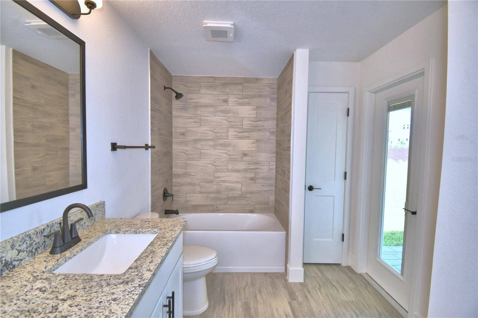 4258 JULIANA LAKE DRIVE, Auburndale, FL 33823 4258 JULIANA LAKE DRIVE, Auburndale, FL 33823