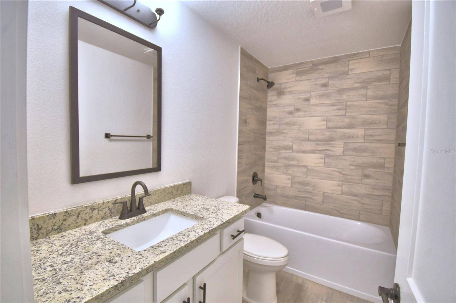 4258 JULIANA LAKE DRIVE, Auburndale, FL 33823 4258 JULIANA LAKE DRIVE, Auburndale, FL 33823