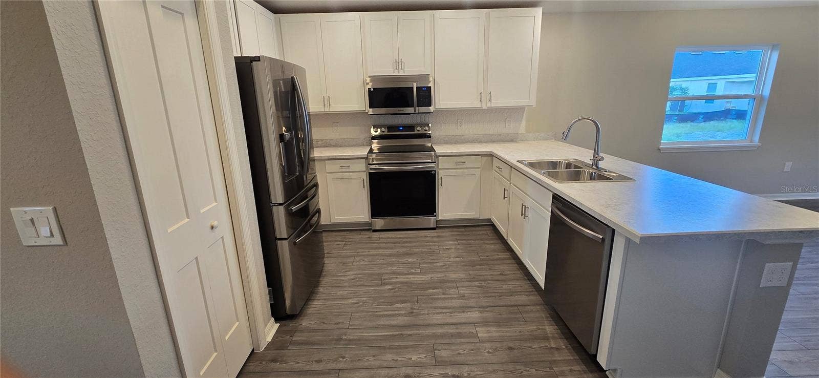 725 BAYSIDE BOULEVARD, Winter Haven, FL 33881 725 BAYSIDE BOULEVARD, Winter Haven, FL 33881