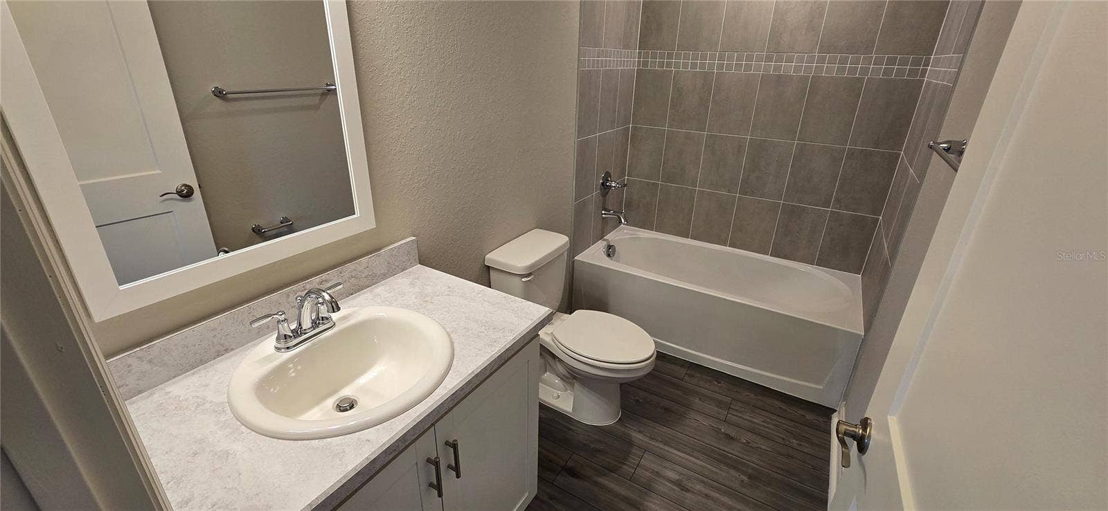 725 BAYSIDE BOULEVARD, Winter Haven, FL 33881 725 BAYSIDE BOULEVARD, Winter Haven, FL 33881