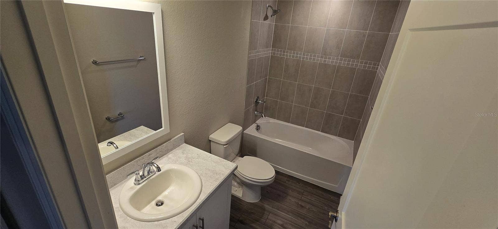 725 BAYSIDE BOULEVARD, Winter Haven, FL 33881 725 BAYSIDE BOULEVARD, Winter Haven, FL 33881