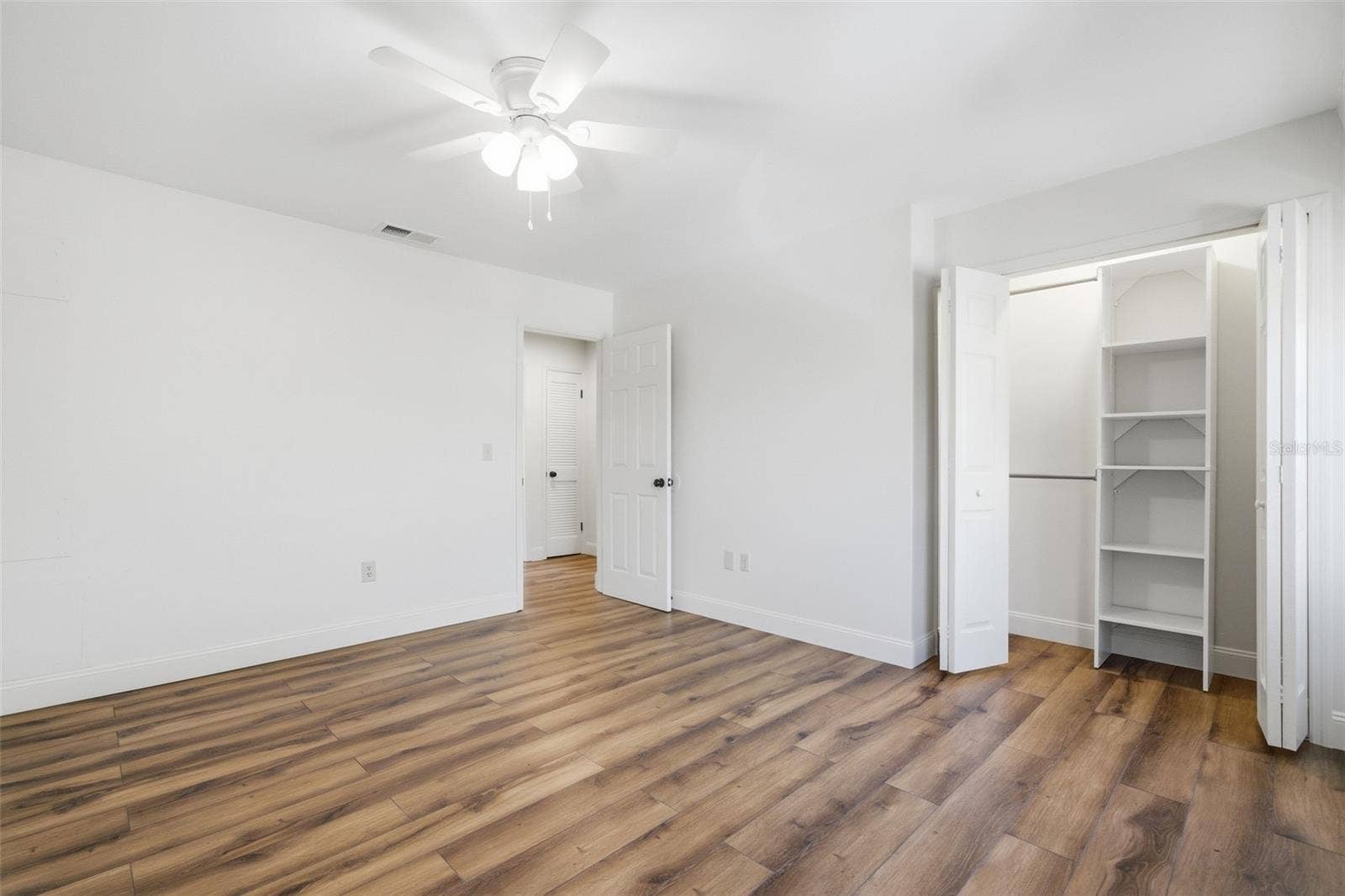 1920 E EDGEWOOD DRIVE, #E4, Lakeland, FL 33803 1920 E EDGEWOOD DRIVE, #E4, Lakeland, FL 33803