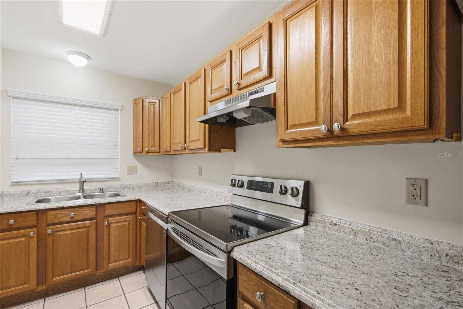 1920 E EDGEWOOD DRIVE, #E4, Lakeland, FL 33803 1920 E EDGEWOOD DRIVE, #E4, Lakeland, FL 33803