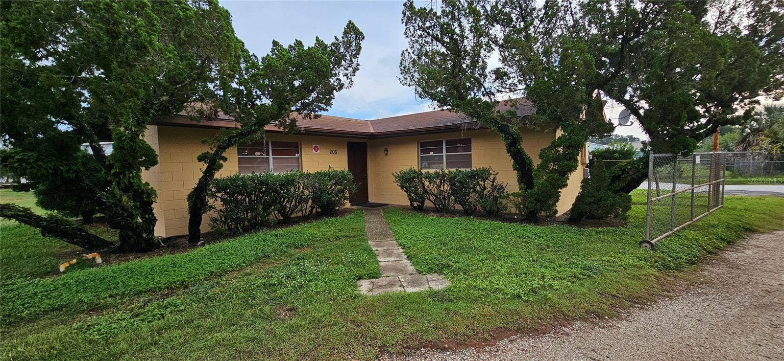 205 LAKE HAMILTON BOULEVARD, Winter Haven, FL 33881 205 LAKE HAMILTON BOULEVARD, Winter Haven, FL 33881