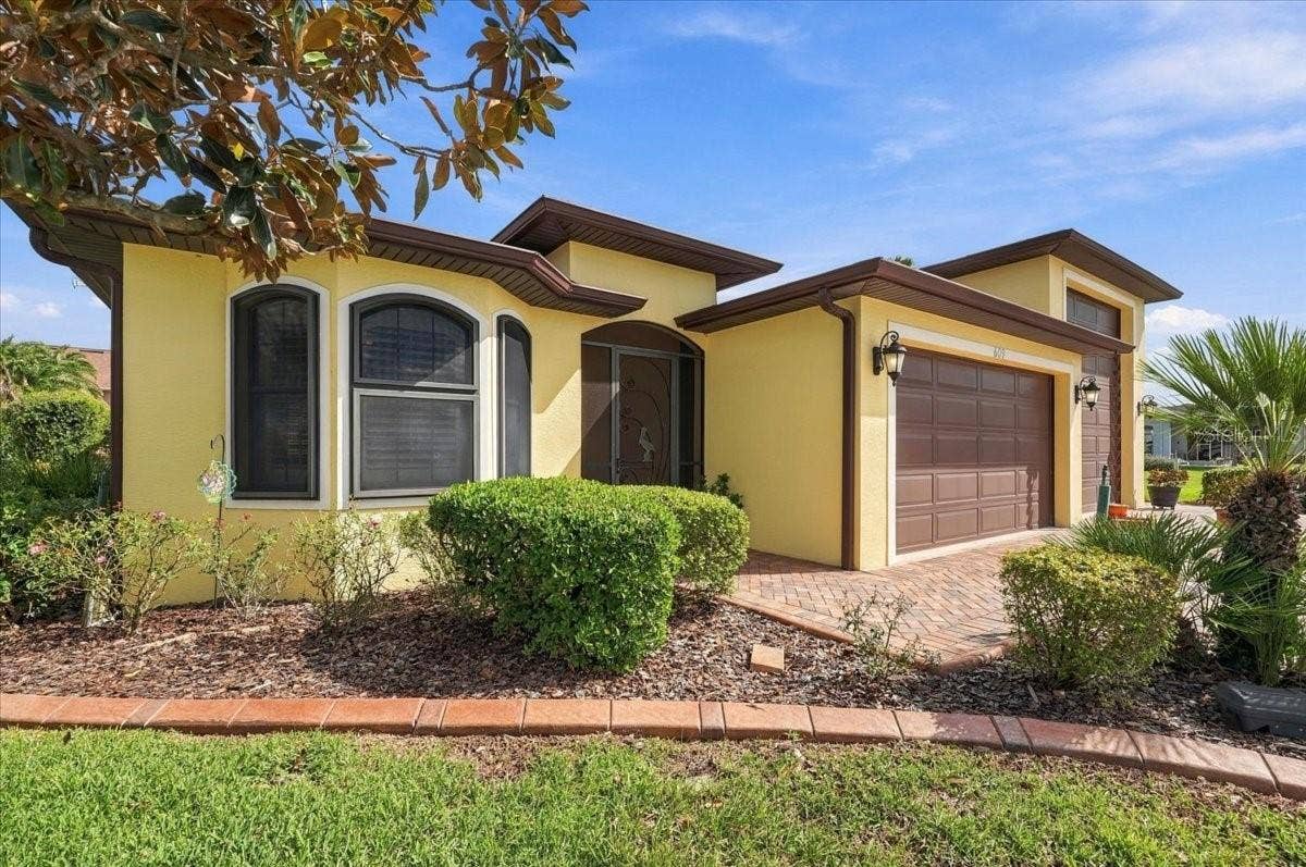 609 SAYGE DRIVE, Polk City, FL 33868 609 SAYGE DRIVE, Polk City, FL 33868