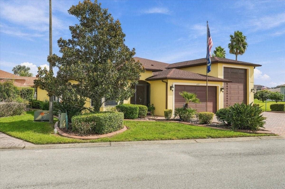 609 SAYGE DRIVE, Polk City, FL 33868 609 SAYGE DRIVE, Polk City, FL 33868