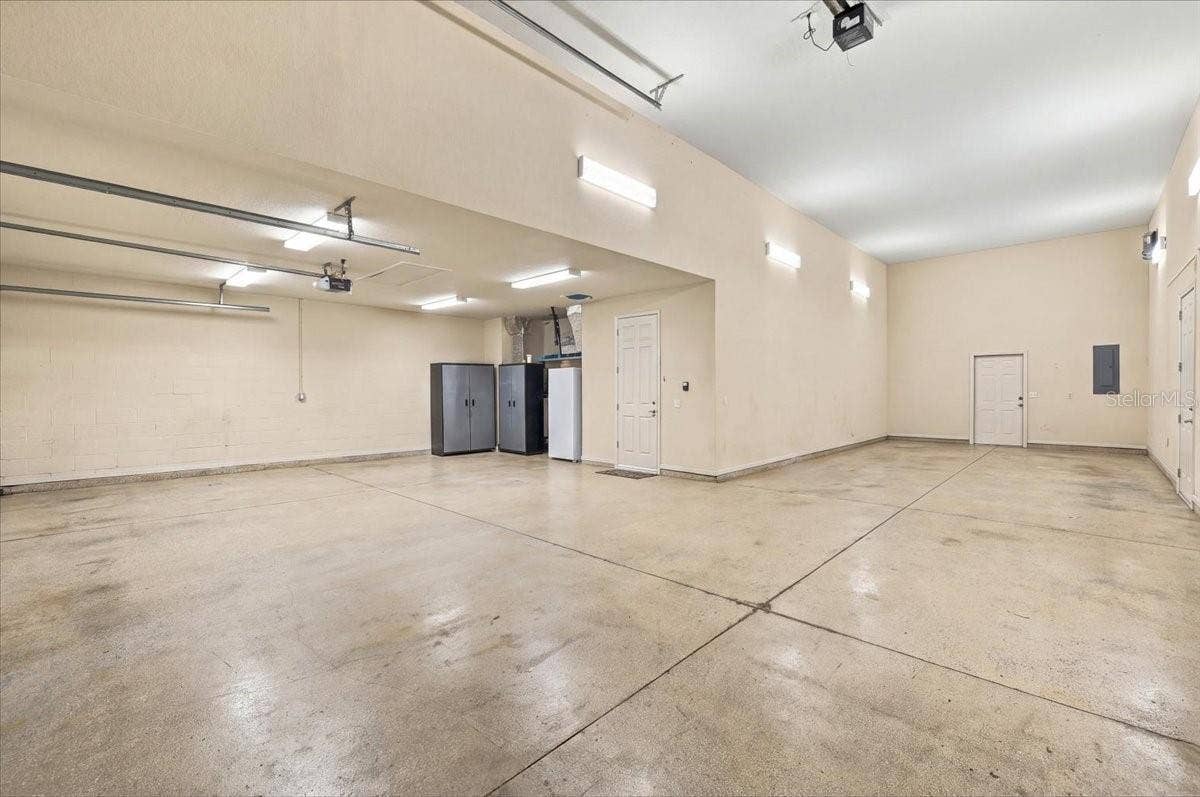 609 SAYGE DRIVE, Polk City, FL 33868 609 SAYGE DRIVE, Polk City, FL 33868