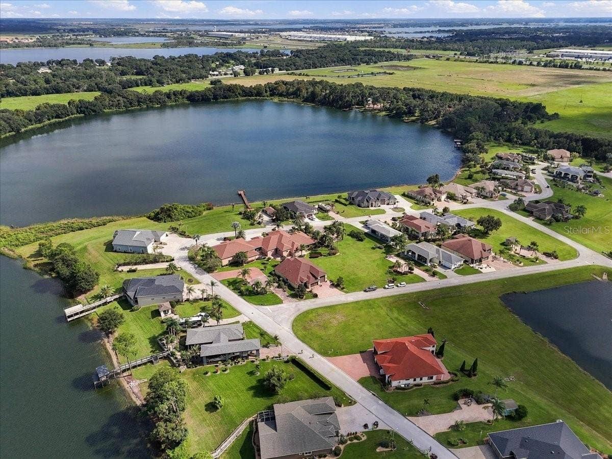 609 SAYGE DRIVE, Polk City, FL 33868 609 SAYGE DRIVE, Polk City, FL 33868