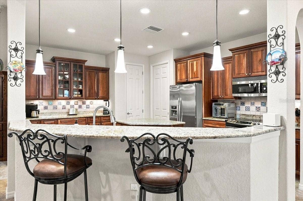 609 SAYGE DRIVE, Polk City, FL 33868 609 SAYGE DRIVE, Polk City, FL 33868