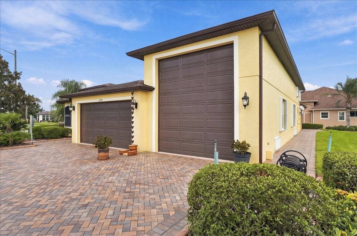 609 SAYGE DRIVE, Polk City, FL 33868 609 SAYGE DRIVE, Polk City, FL 33868