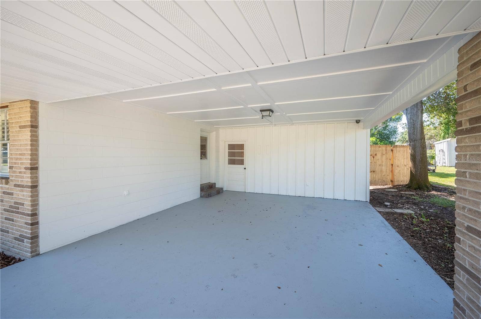 1323 ALYCE STREET, Lakeland, FL 33801 1323 ALYCE STREET, Lakeland, FL 33801