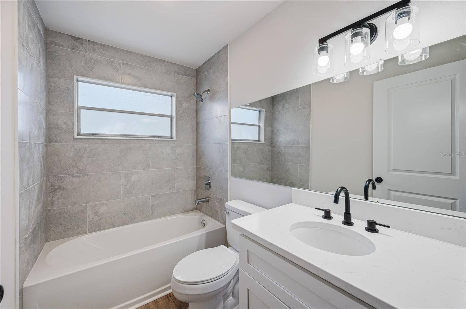 1323 ALYCE STREET, Lakeland, FL 33801 1323 ALYCE STREET, Lakeland, FL 33801