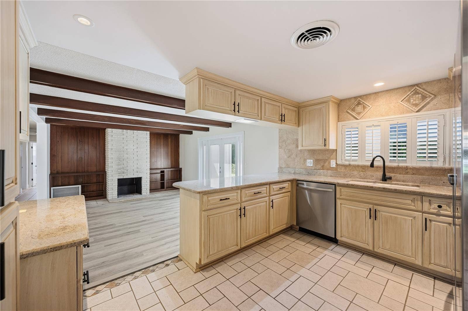 1323 ALYCE STREET, Lakeland, FL 33801 1323 ALYCE STREET, Lakeland, FL 33801