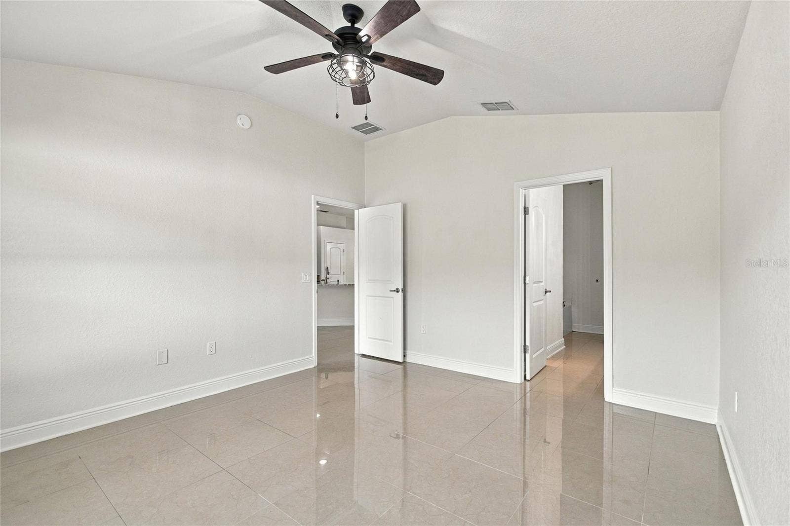 221 MANDOLIN DRIVE, Winter Haven, FL 33884