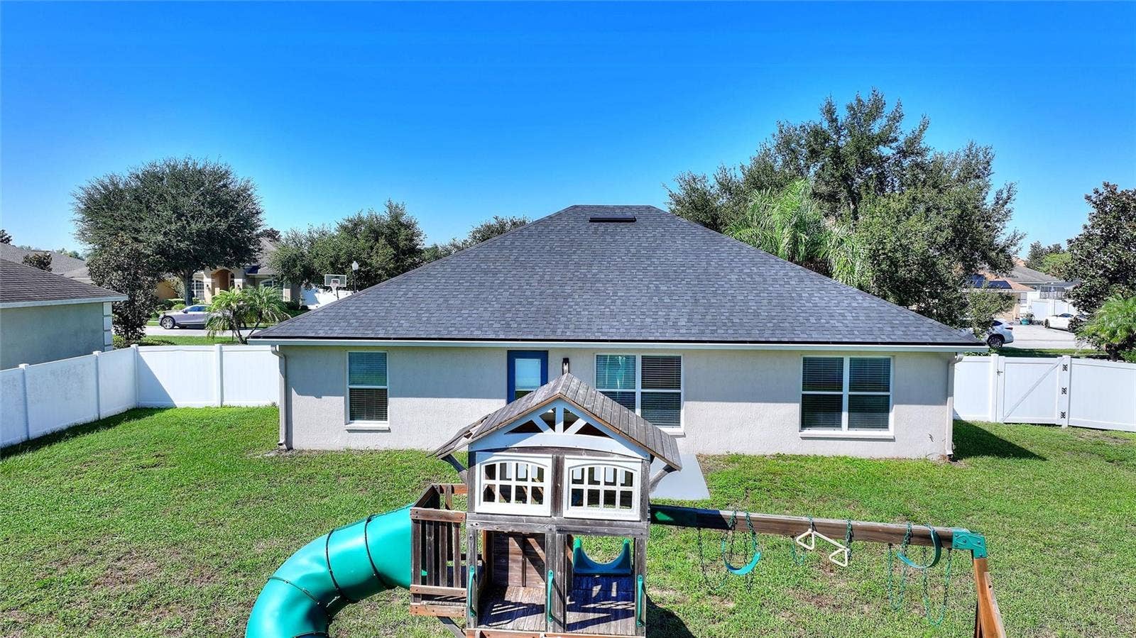221 MANDOLIN DRIVE, Winter Haven, FL 33884