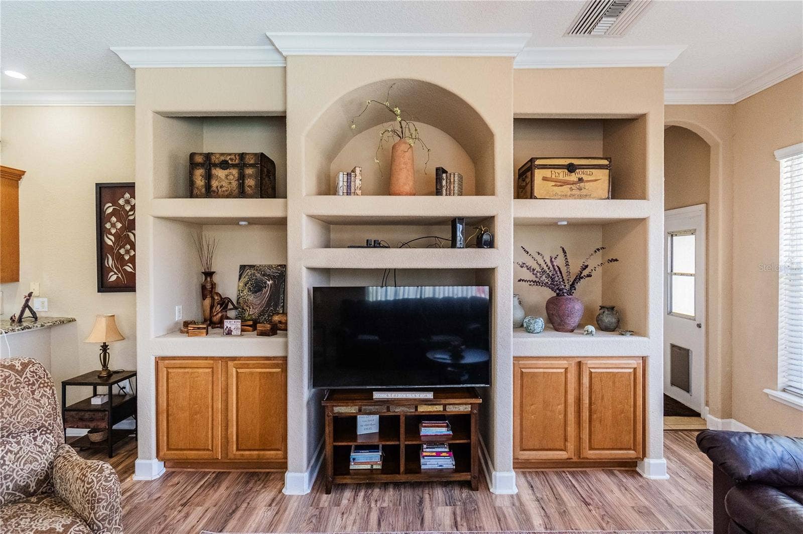 6714 HARTSWORTH DRIVE, Lakeland, FL 33813 6714 HARTSWORTH DRIVE, Lakeland, FL 33813