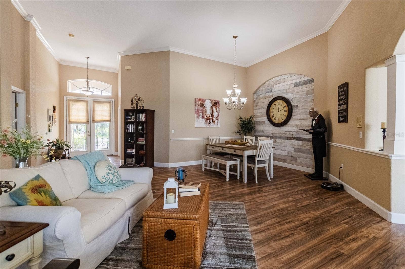 6714 HARTSWORTH DRIVE, Lakeland, FL 33813 6714 HARTSWORTH DRIVE, Lakeland, FL 33813