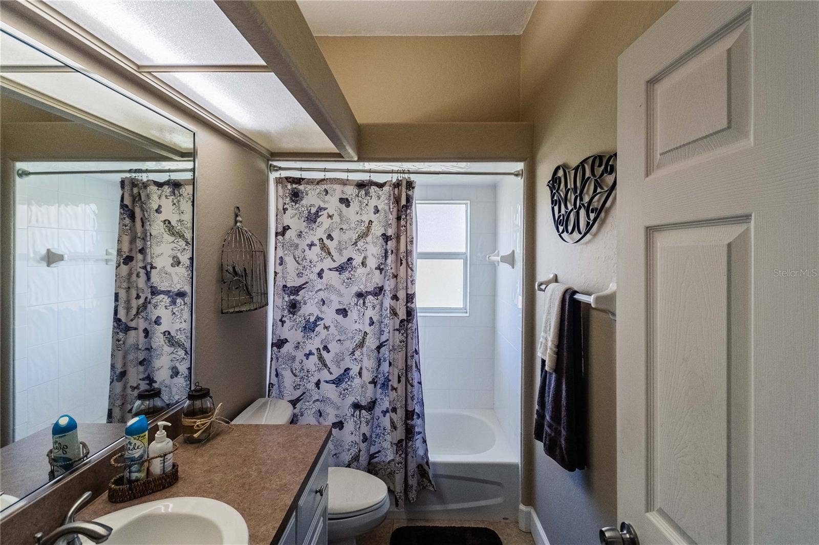 6714 HARTSWORTH DRIVE, Lakeland, FL 33813 6714 HARTSWORTH DRIVE, Lakeland, FL 33813