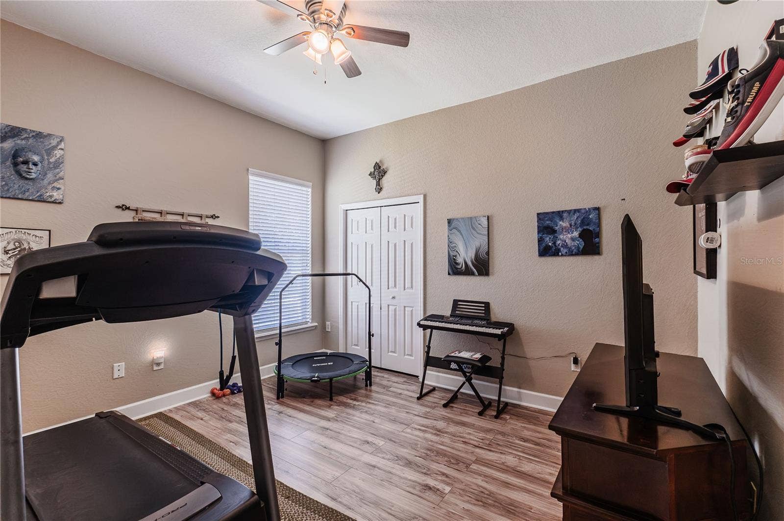 6714 HARTSWORTH DRIVE, Lakeland, FL 33813 6714 HARTSWORTH DRIVE, Lakeland, FL 33813