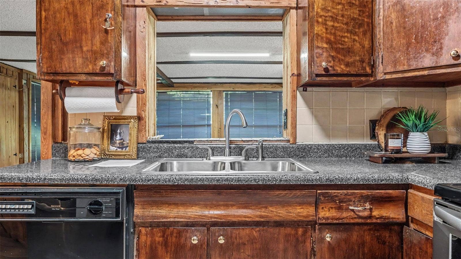 3010 STANHOPE AVENUE, Lakeland, FL 33803