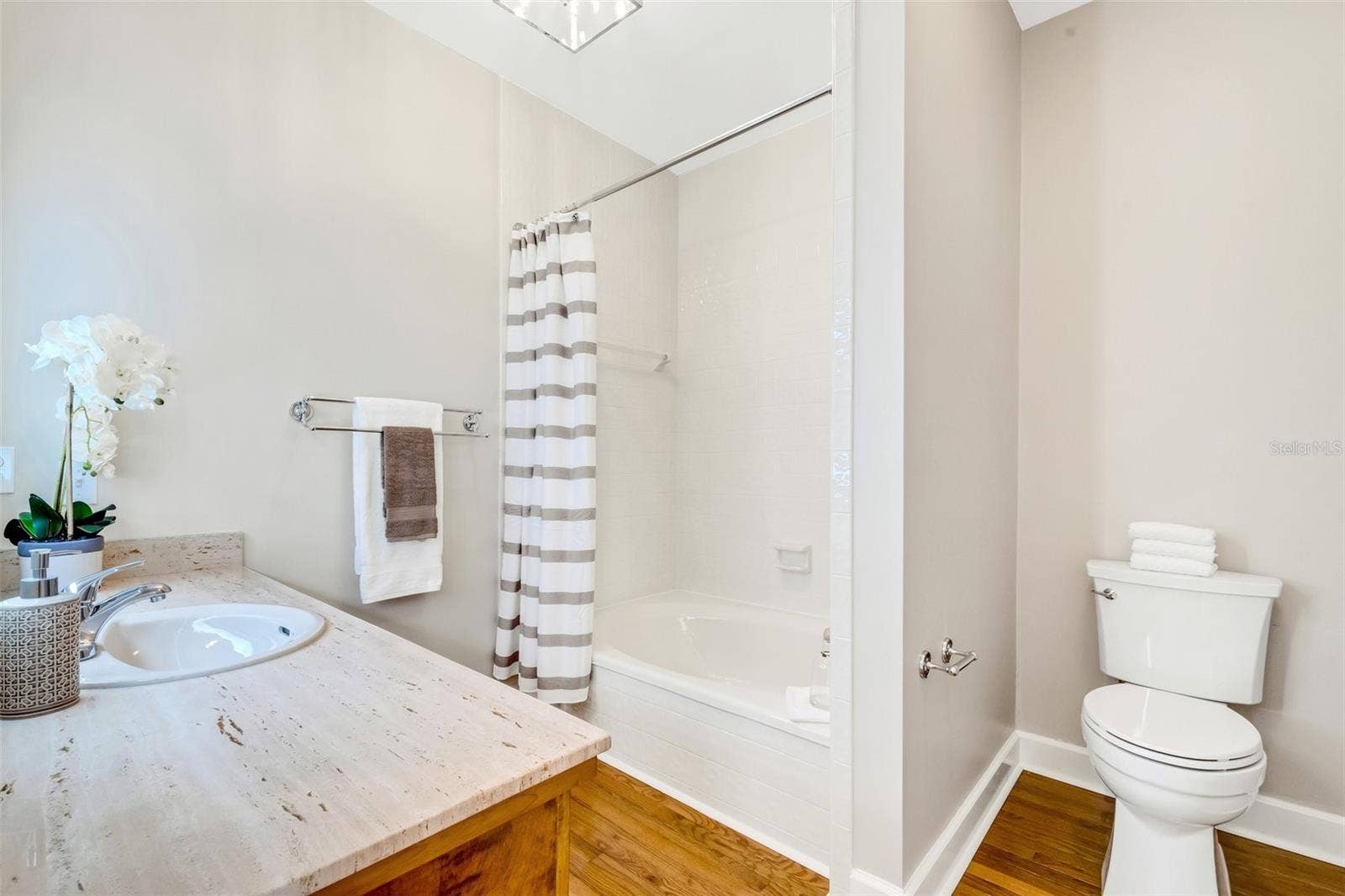 155 LAKE MORTON DRIVE, #2, Lakeland, FL 33801 The en-suite bathroom to bedroom #3
