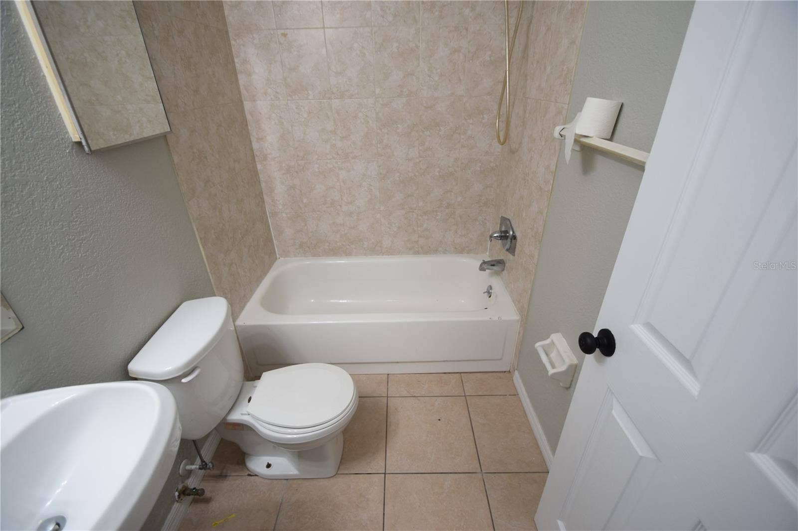 822 SHIRLEY ANN TRAIL, Lakeland, FL 33809 822 SHIRLEY ANN TRAIL, Lakeland, FL 33809