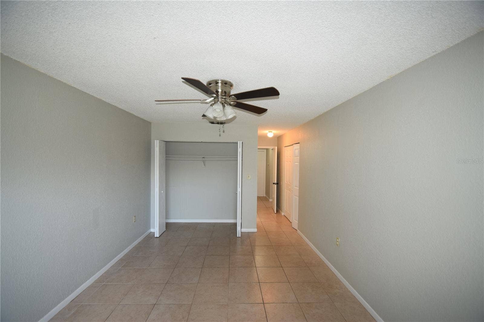 822 SHIRLEY ANN TRAIL, Lakeland, FL 33809 822 SHIRLEY ANN TRAIL, Lakeland, FL 33809