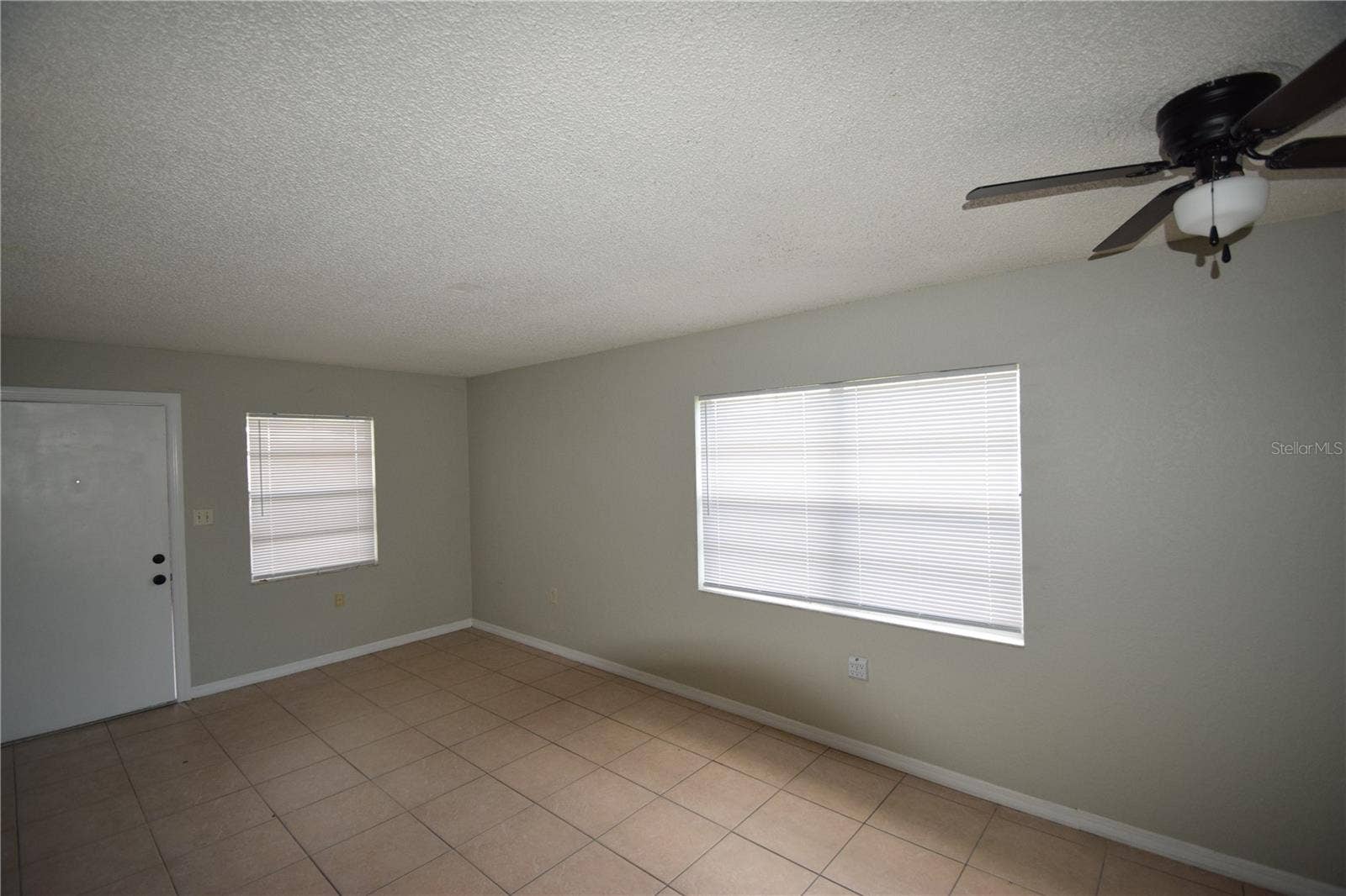 822 SHIRLEY ANN TRAIL, Lakeland, FL 33809 822 SHIRLEY ANN TRAIL, Lakeland, FL 33809