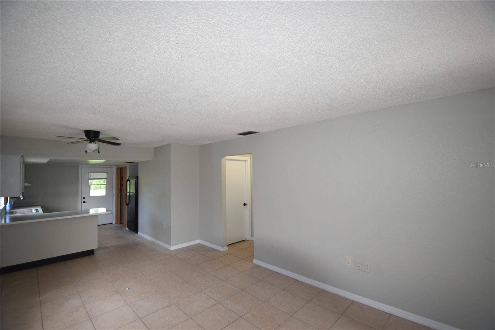 822 SHIRLEY ANN TRAIL, Lakeland, FL 33809 822 SHIRLEY ANN TRAIL, Lakeland, FL 33809