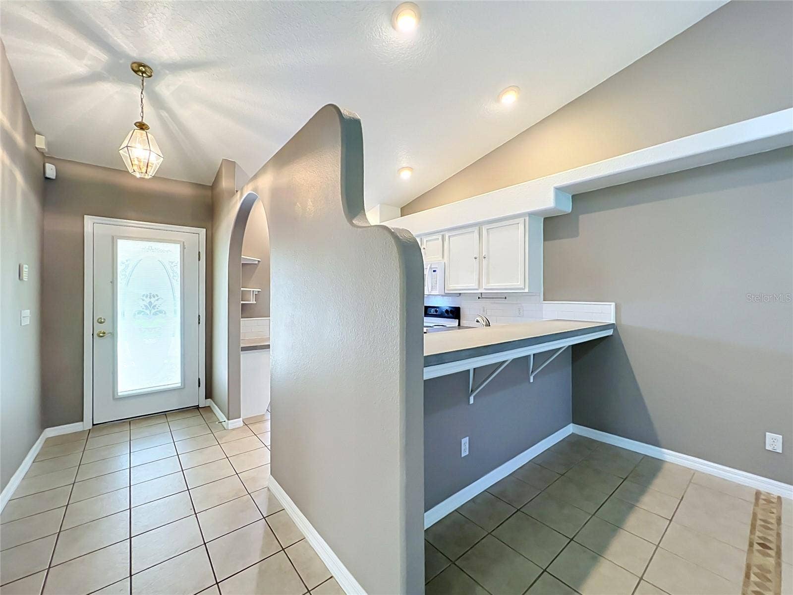 8805 COURTYARD LANE, Groveland, FL 34736 8805 COURTYARD LANE, Groveland, FL 34736