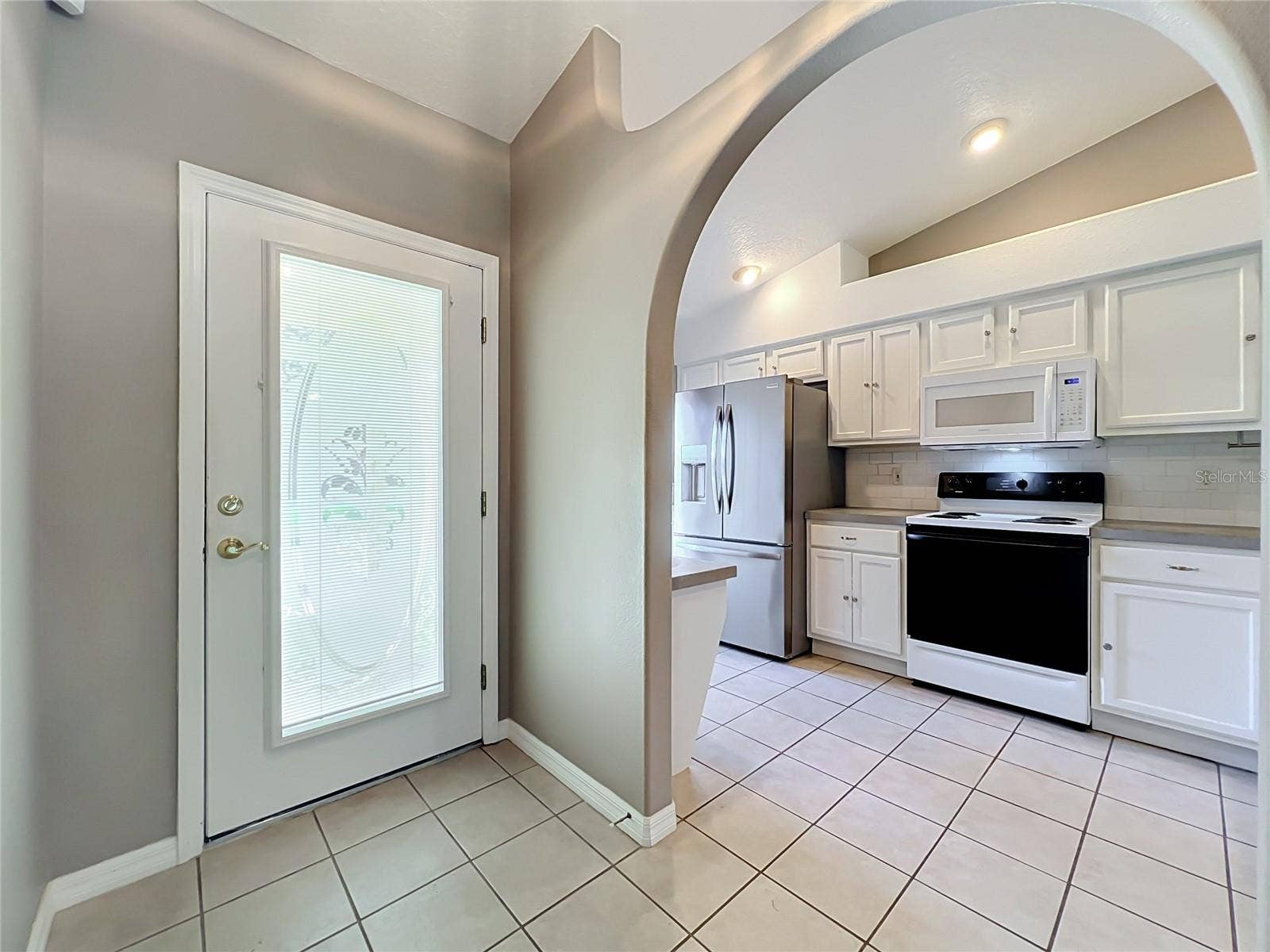 8805 COURTYARD LANE, Groveland, FL 34736 8805 COURTYARD LANE, Groveland, FL 34736