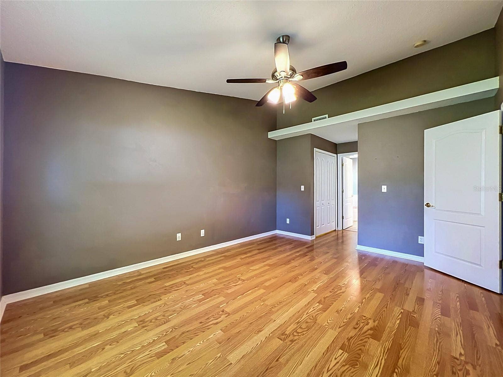 8805 COURTYARD LANE, Groveland, FL 34736 8805 COURTYARD LANE, Groveland, FL 34736