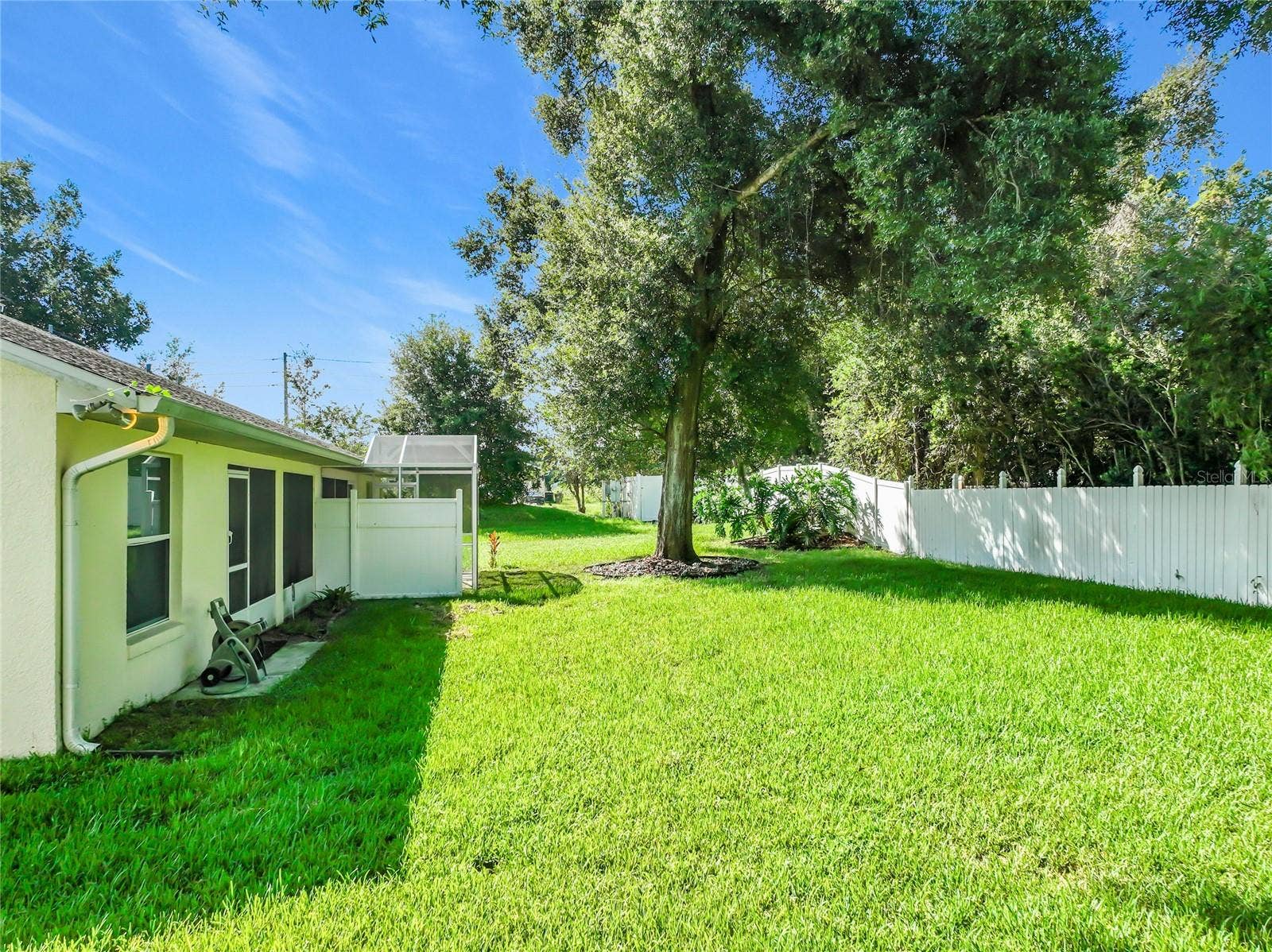8805 COURTYARD LANE, Groveland, FL 34736 8805 COURTYARD LANE, Groveland, FL 34736