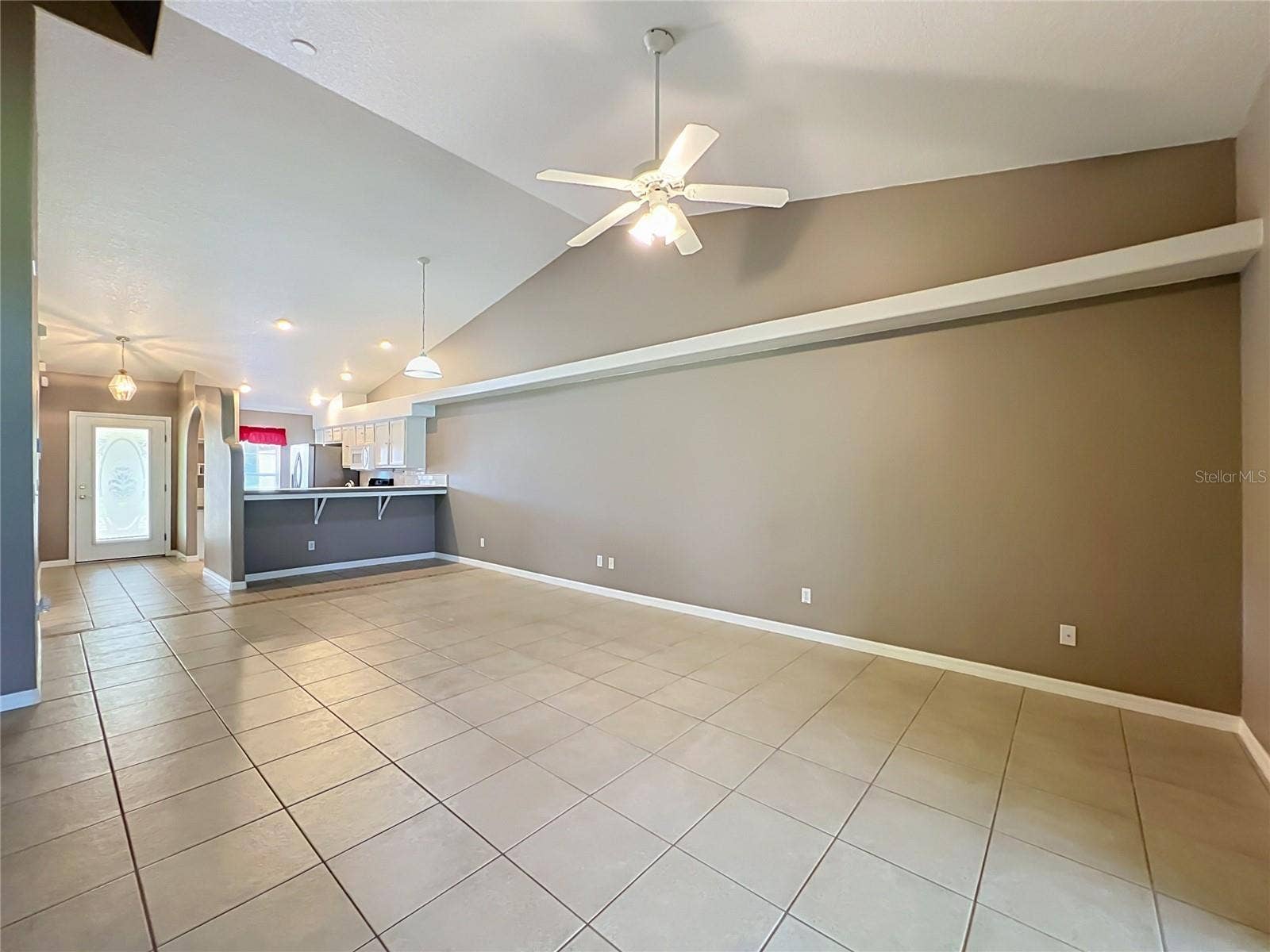 8805 COURTYARD LANE, Groveland, FL 34736 8805 COURTYARD LANE, Groveland, FL 34736