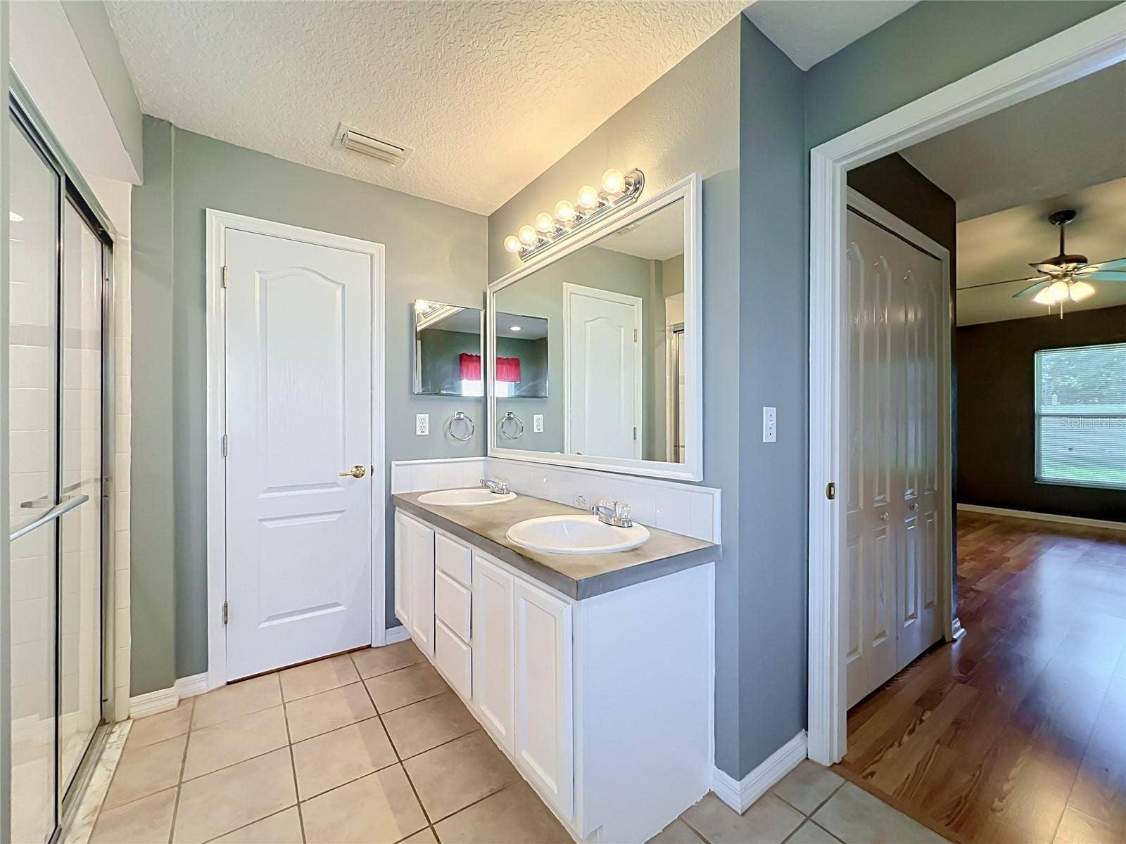 8805 COURTYARD LANE, Groveland, FL 34736 8805 COURTYARD LANE, Groveland, FL 34736