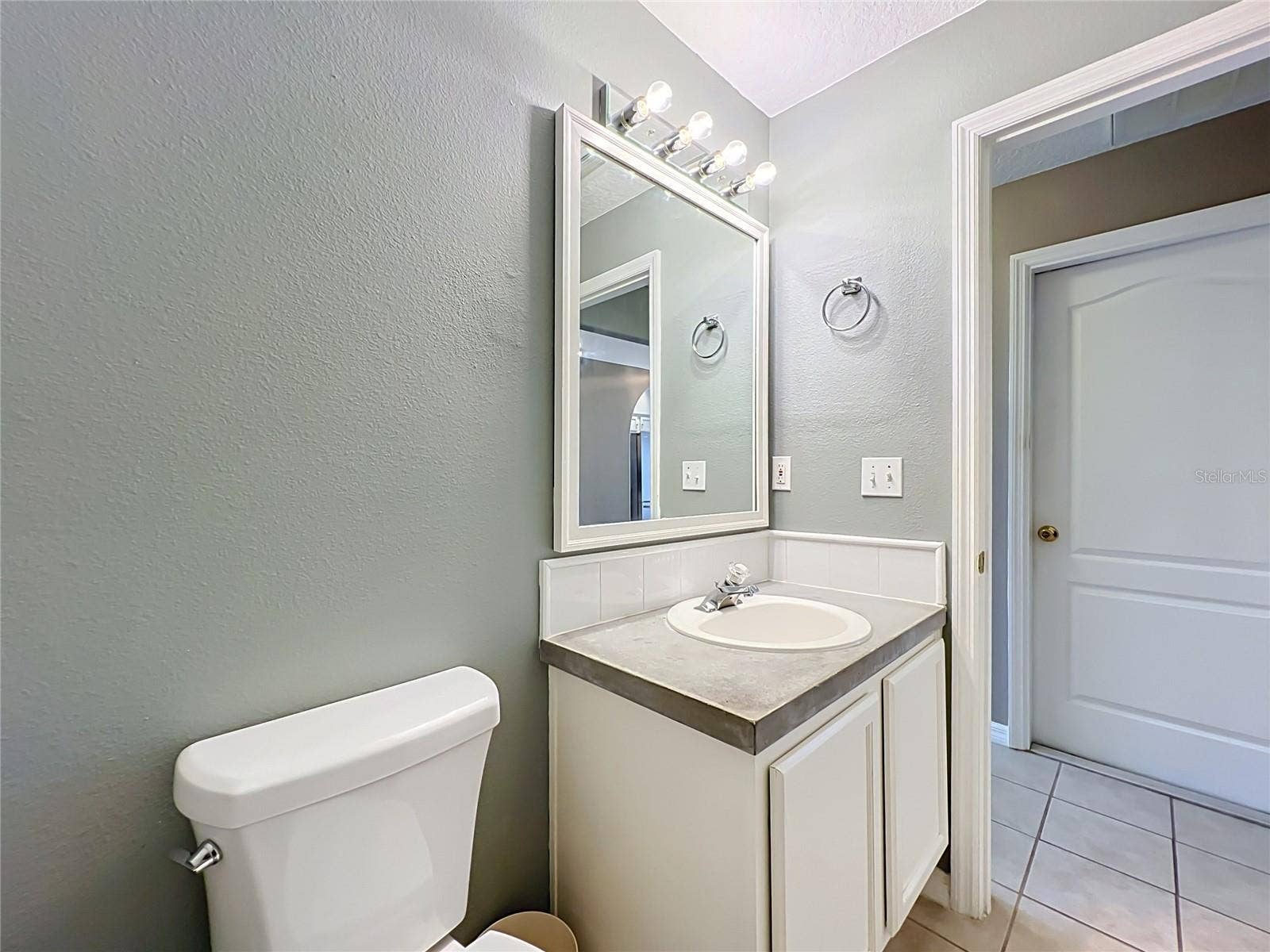 8805 COURTYARD LANE, Groveland, FL 34736 8805 COURTYARD LANE, Groveland, FL 34736