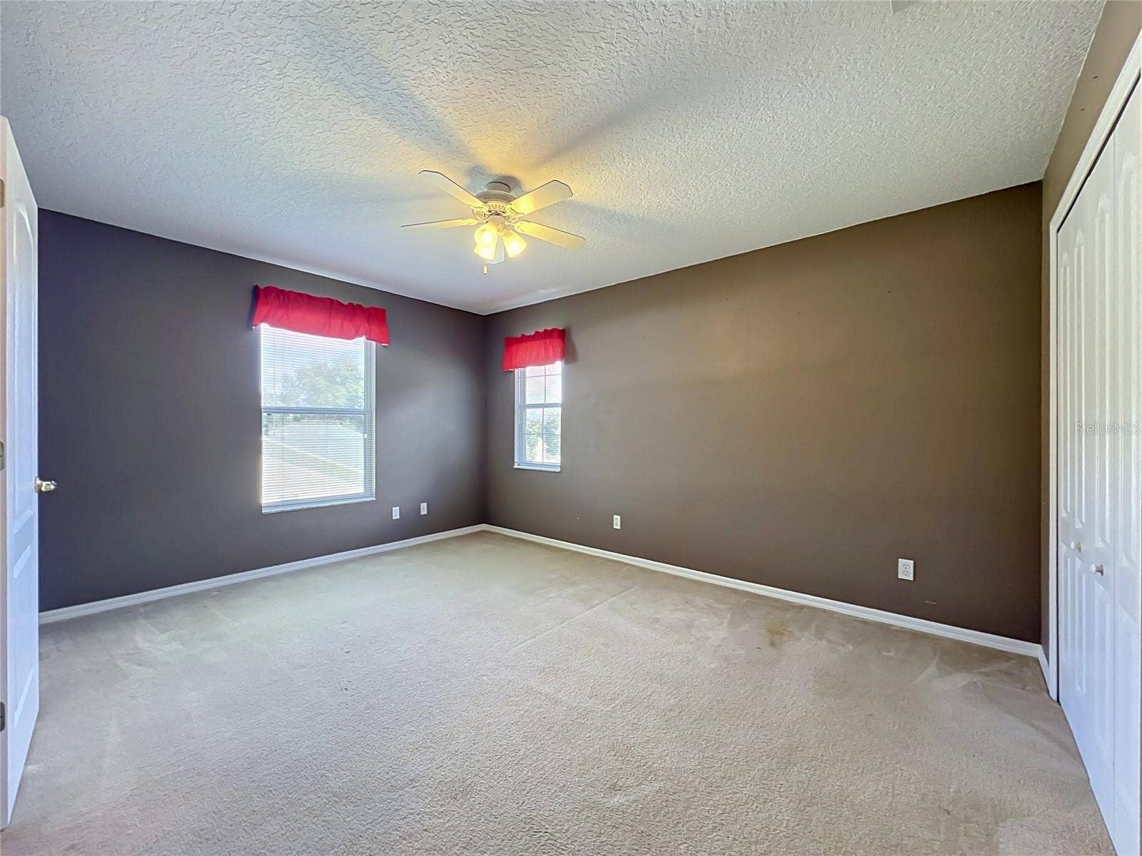 8805 COURTYARD LANE, Groveland, FL 34736 8805 COURTYARD LANE, Groveland, FL 34736