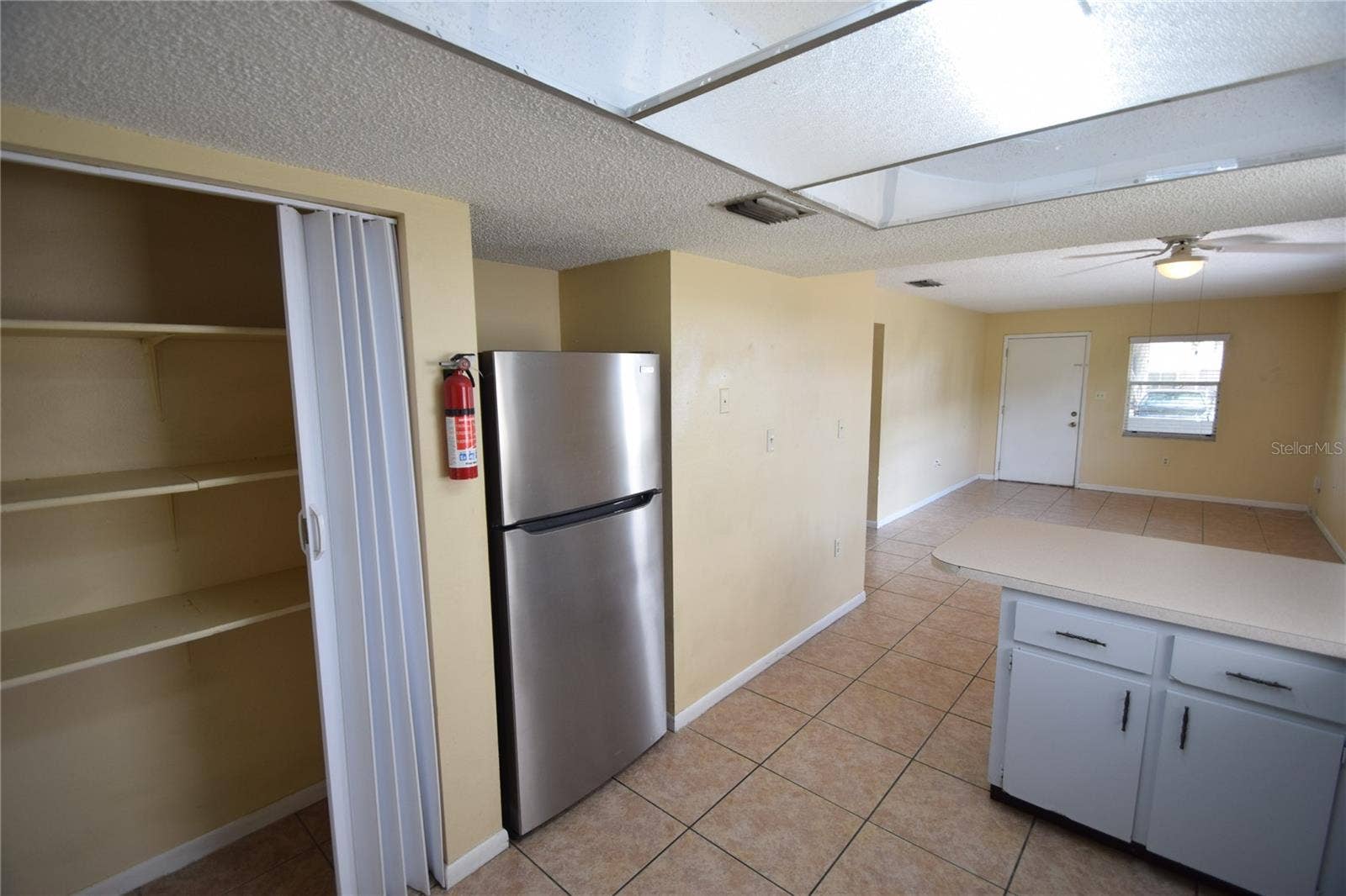 830 SHIRLEY ANN TRAIL, Lakeland, FL 33809 830 SHIRLEY ANN TRAIL, Lakeland, FL 33809