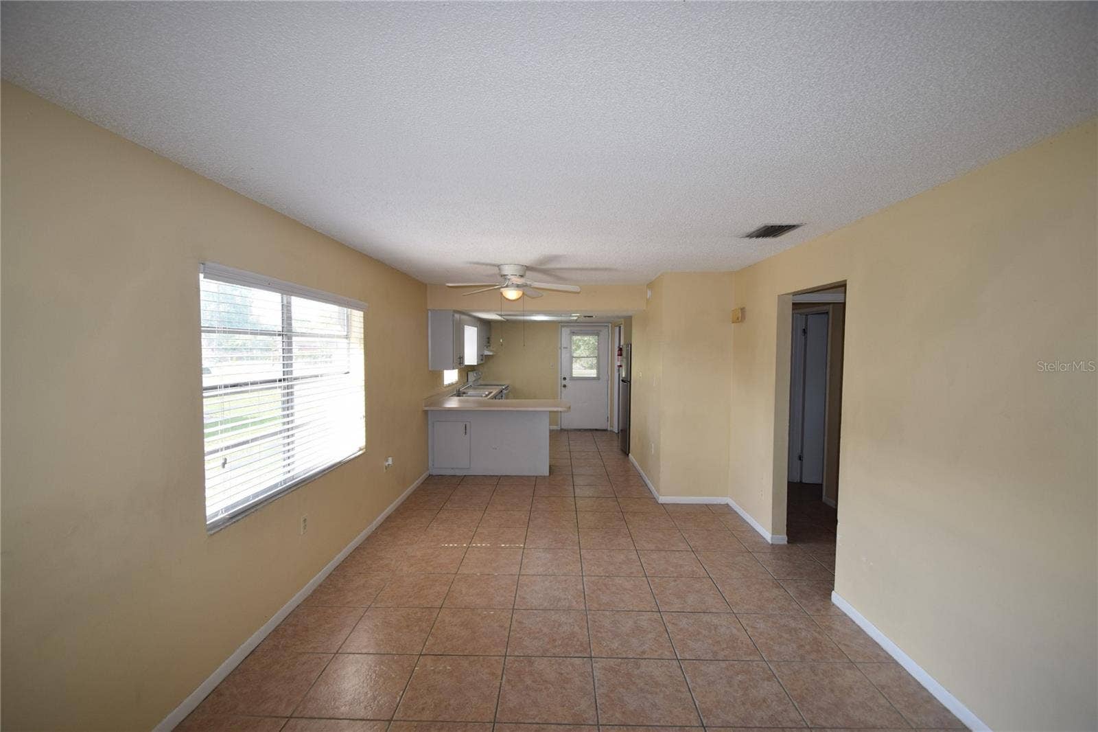 830 SHIRLEY ANN TRAIL, Lakeland, FL 33809 830 SHIRLEY ANN TRAIL, Lakeland, FL 33809