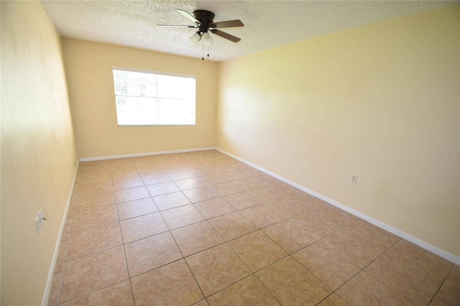 830 SHIRLEY ANN TRAIL, Lakeland, FL 33809 830 SHIRLEY ANN TRAIL, Lakeland, FL 33809