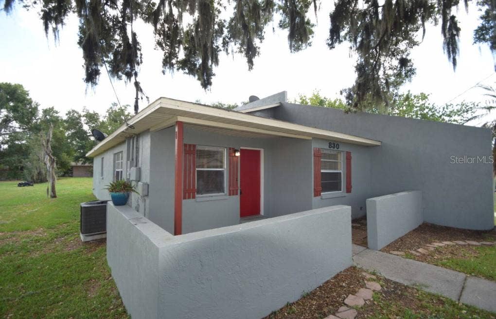 830 SHIRLEY ANN TRAIL, Lakeland, FL 33809 830 SHIRLEY ANN TRAIL, Lakeland, FL 33809