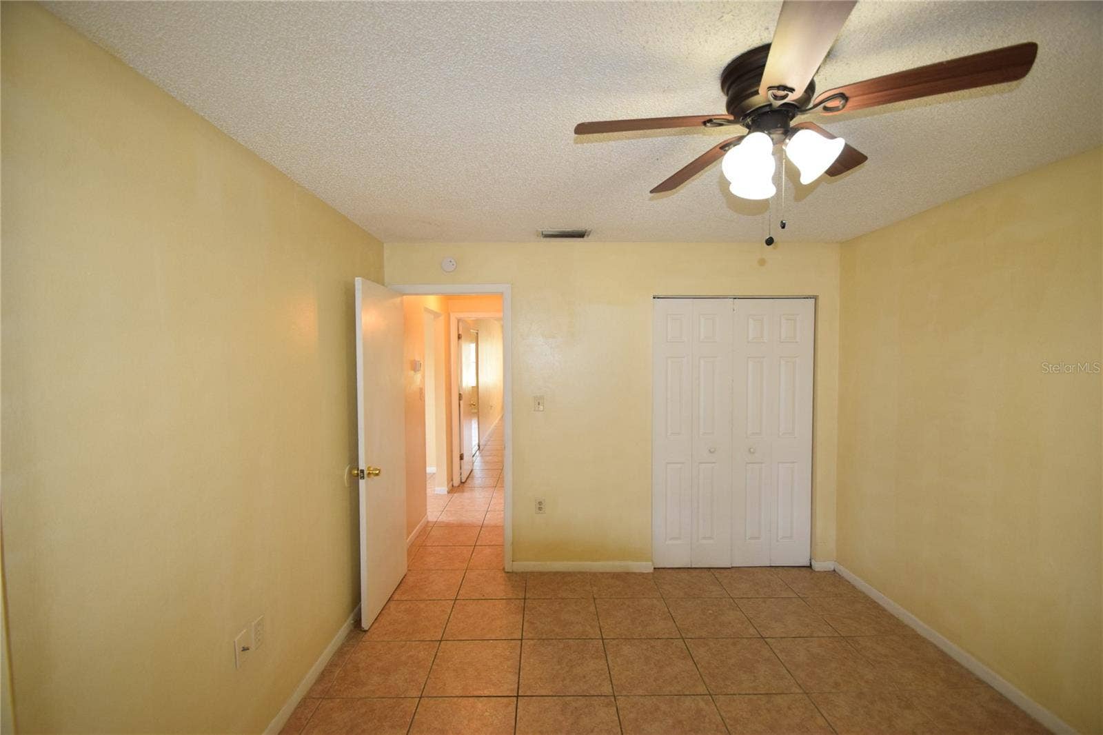 830 SHIRLEY ANN TRAIL, Lakeland, FL 33809 830 SHIRLEY ANN TRAIL, Lakeland, FL 33809