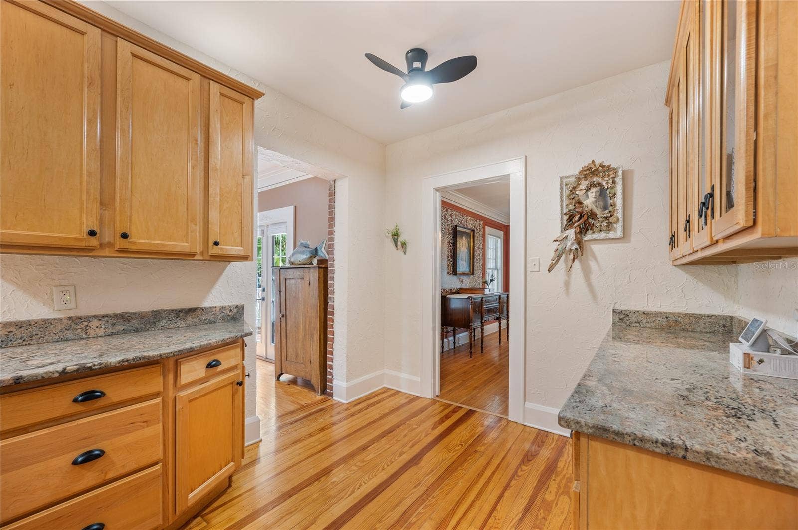 1807 PAWNEE TRAIL, Lakeland, FL 33803 Kitchen
