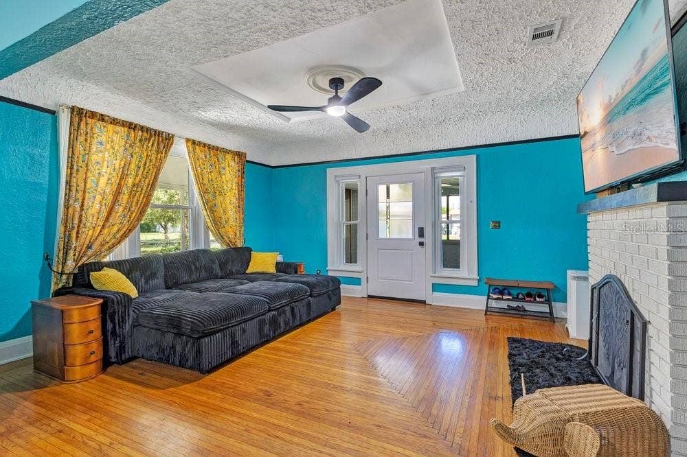1633 E ELM ROAD, Lakeland, FL 33801