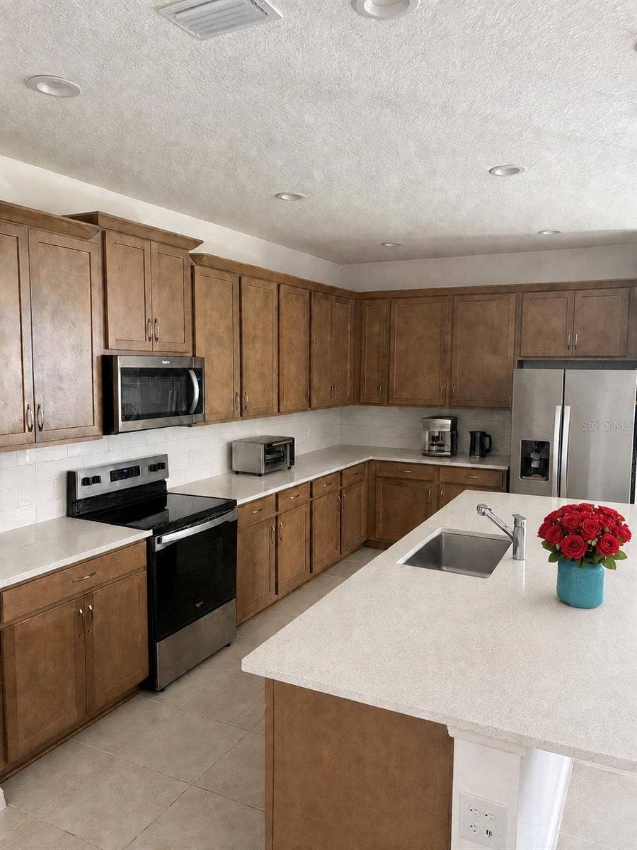 7128 DILLY LAKE AVENUE, Groveland, FL 34736 Kitchen