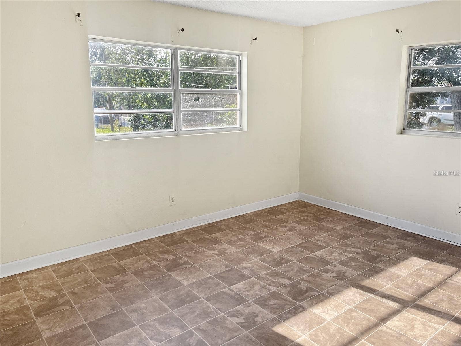 321 E GUNTER STREET, Haines City, FL 33844 321 E GUNTER STREET, Haines City, FL 33844