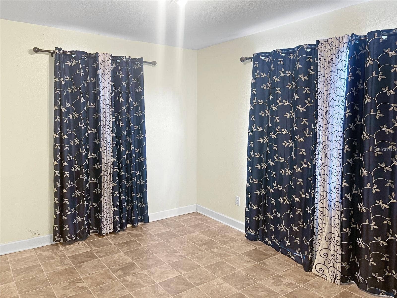 321 E GUNTER STREET, Haines City, FL 33844 321 E GUNTER STREET, Haines City, FL 33844
